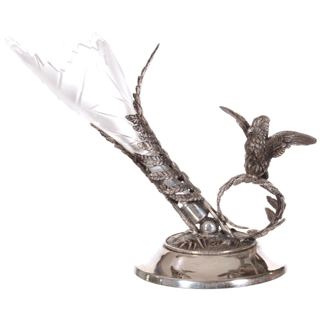 Victorian Cornucopia Bud Vase (1 of 2)