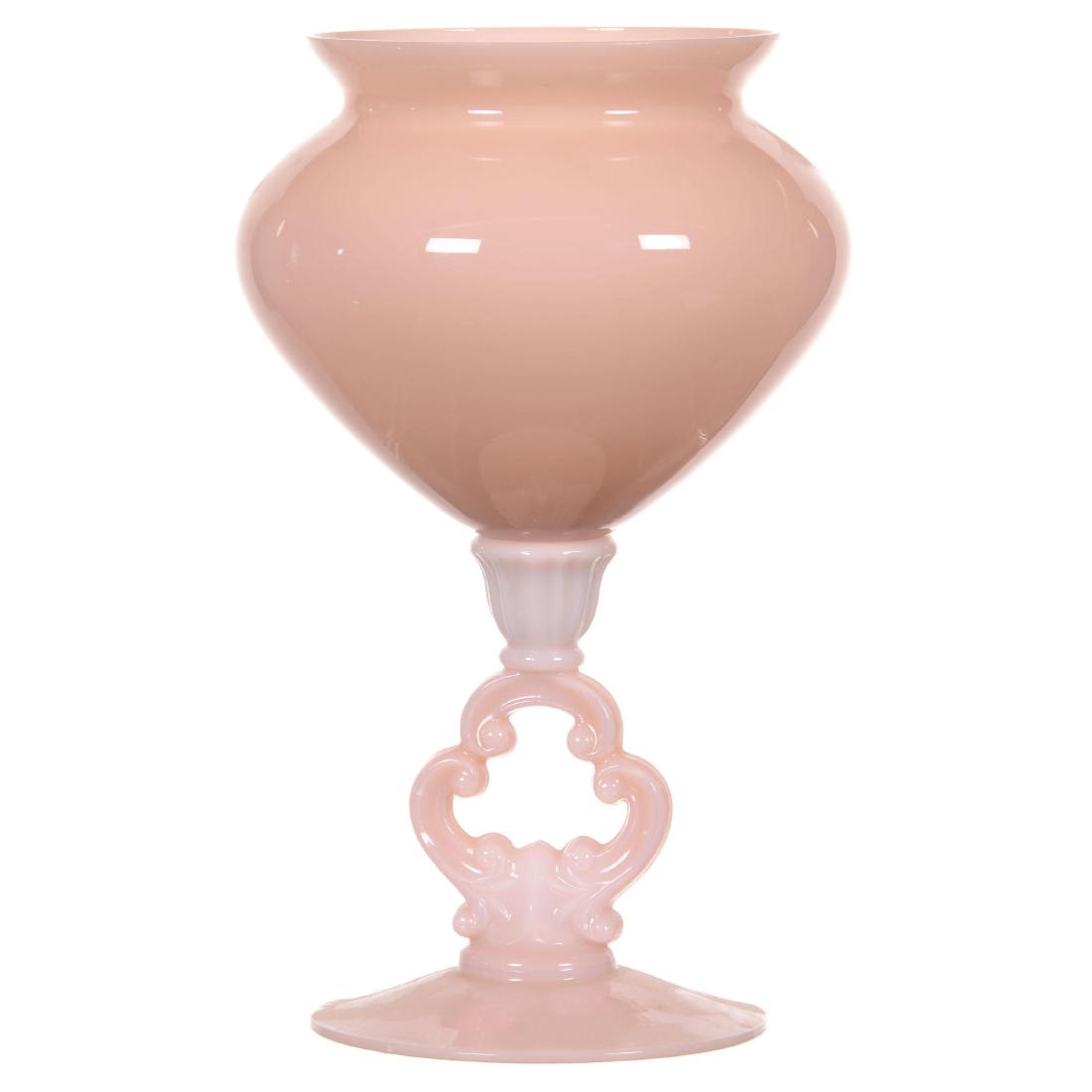 Cambridge Crown Tuscan Large Pedestal Ivy Bowl (1 of 2)