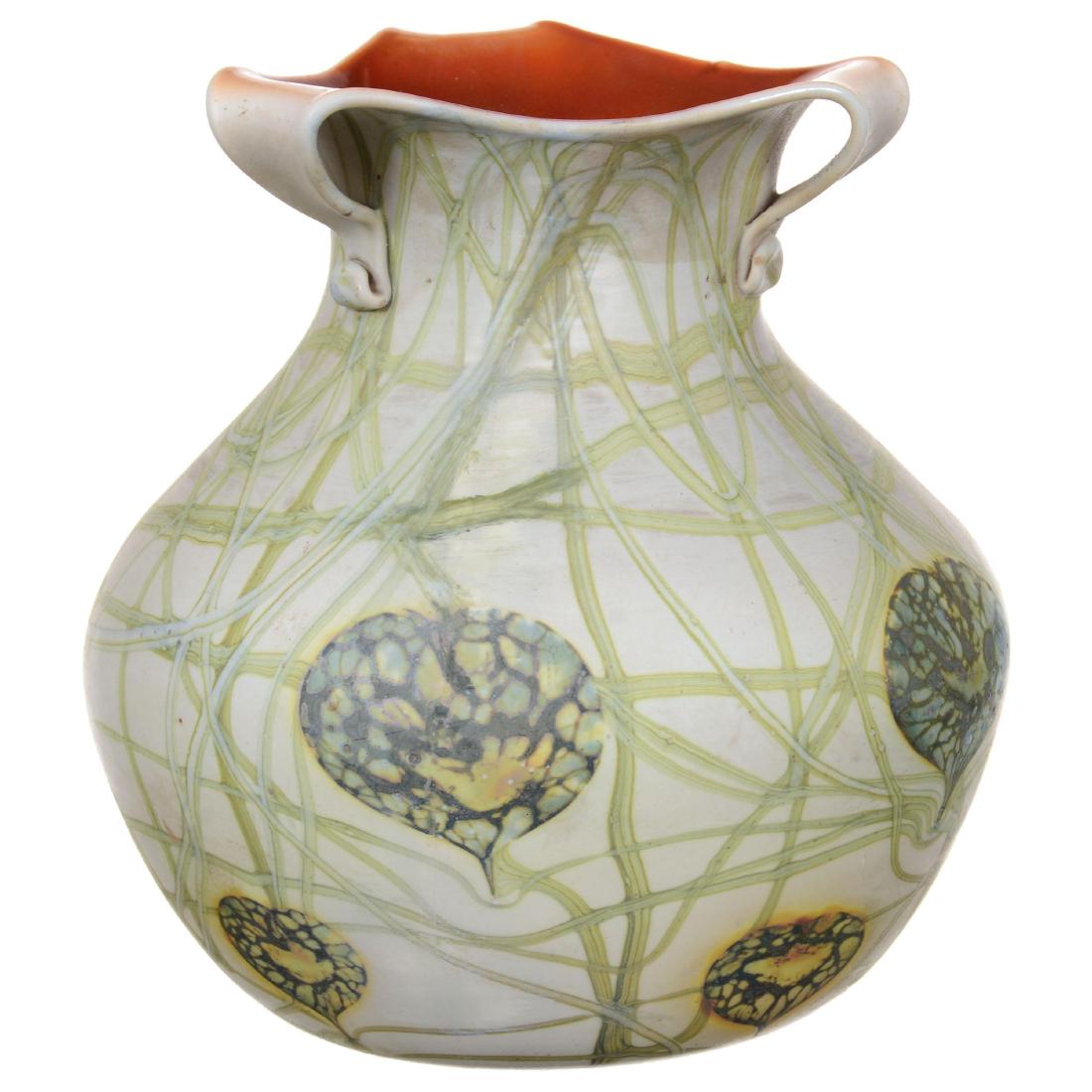 Unmarked Imperial Art Glass Vase (1 of 2)