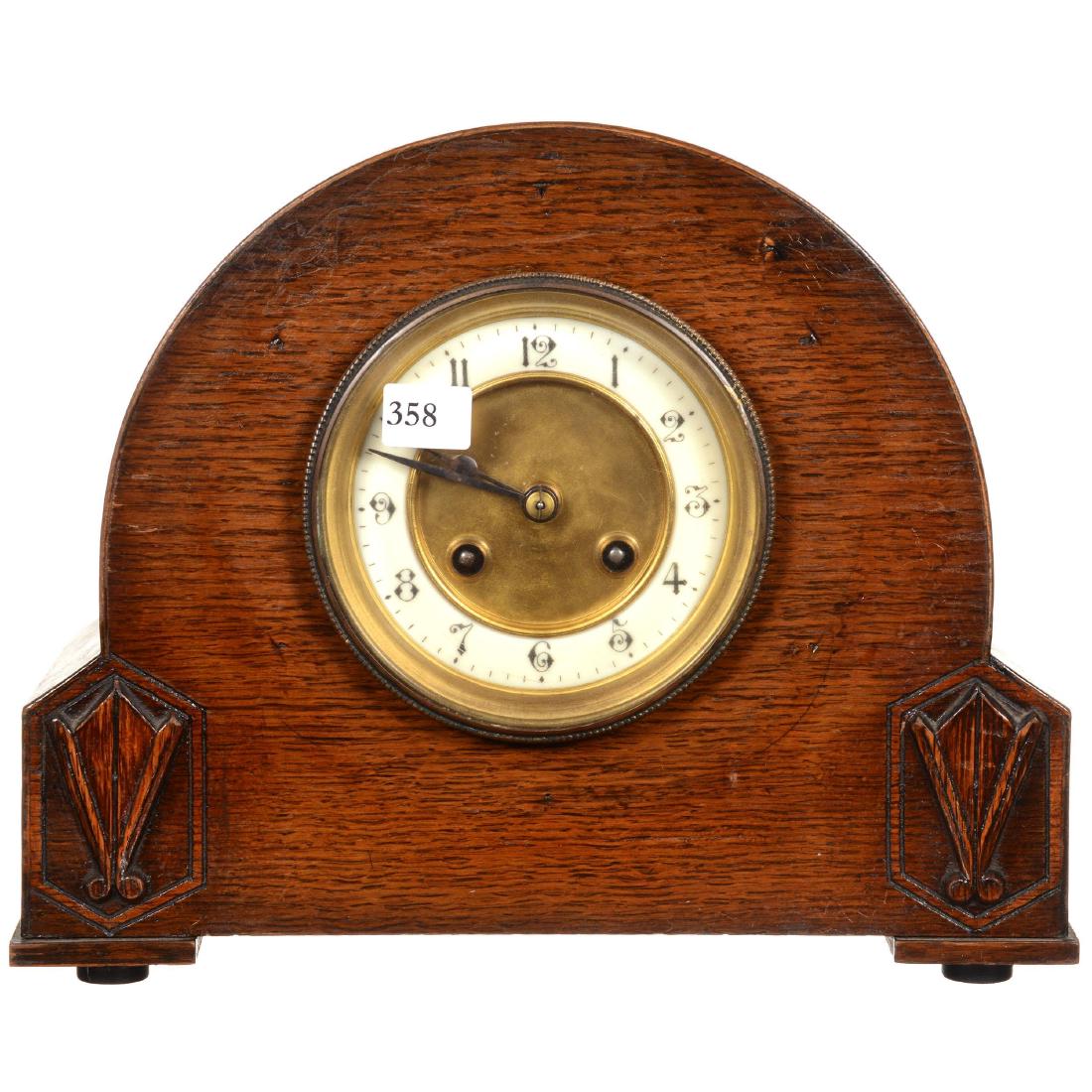 Oak Round Top Mantel Clock