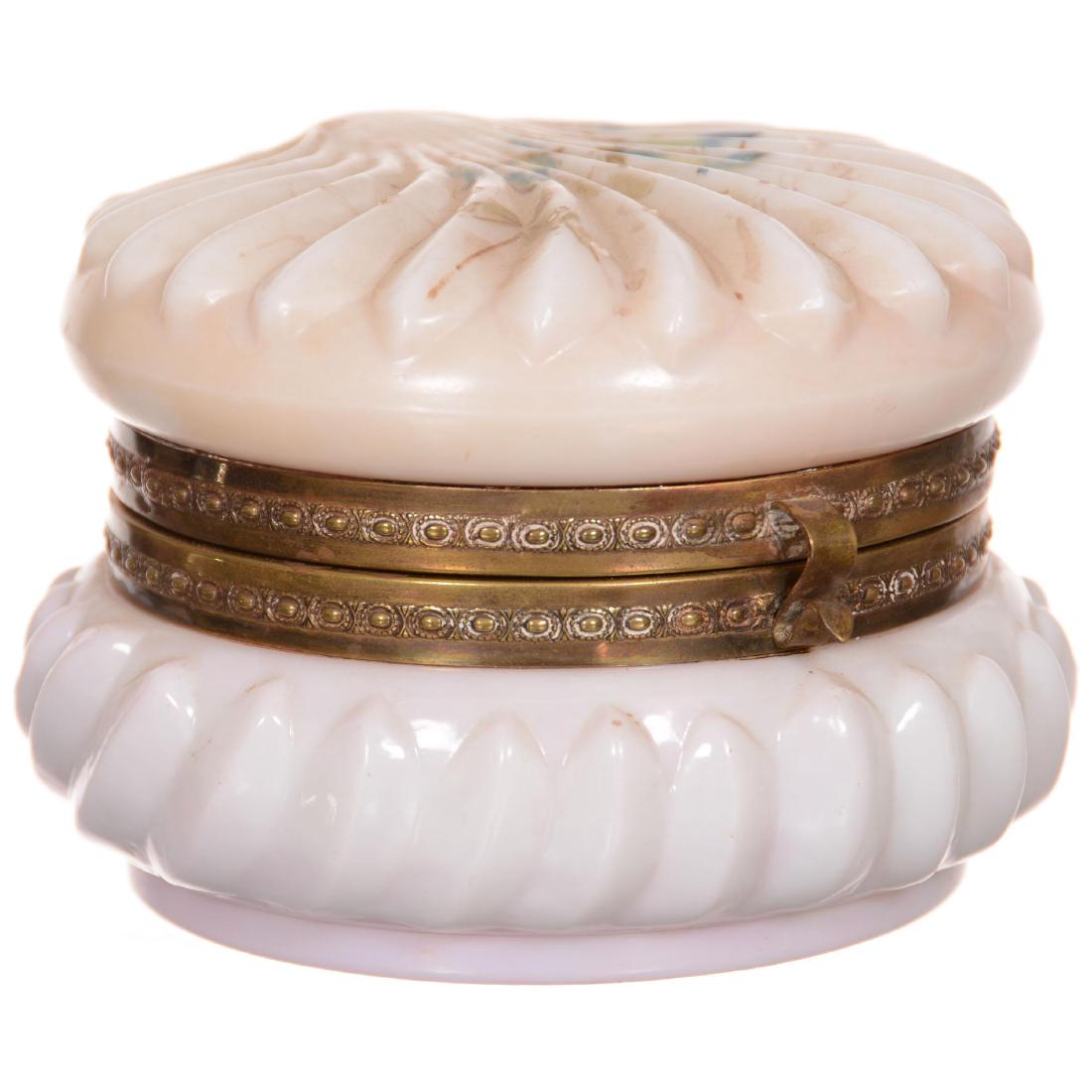 Wavecrest (Banner Mark) Round Hinged Jewel Box (1 of 4)