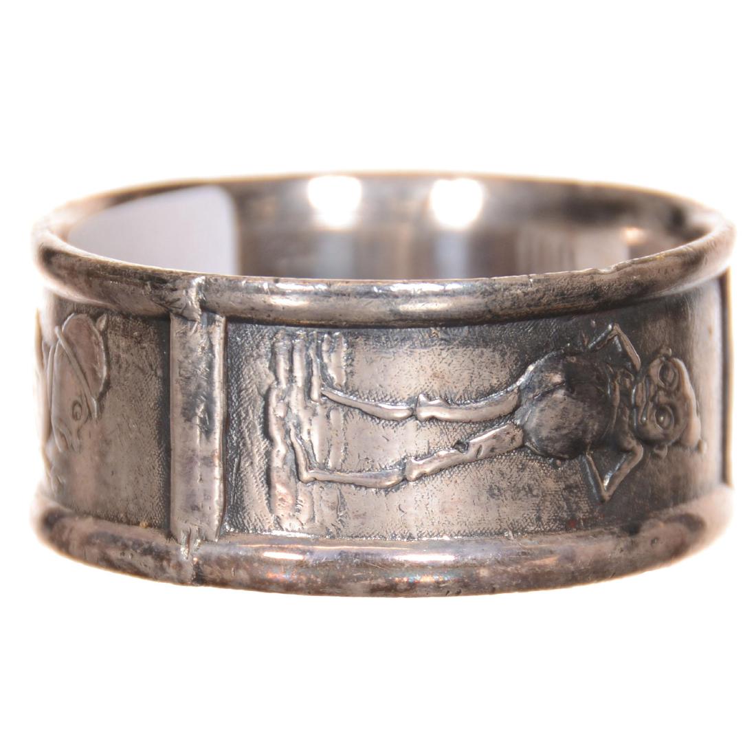 Victorian Silverplate Napkin Ring (1 of 2)