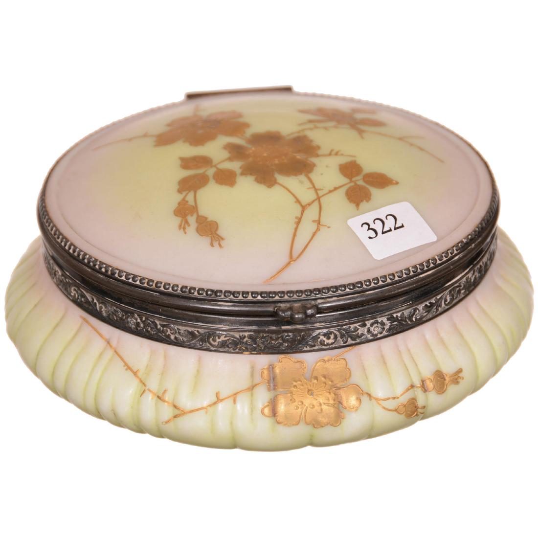 Pairpoint Art Glass Round Hinged Box (1 of 2)