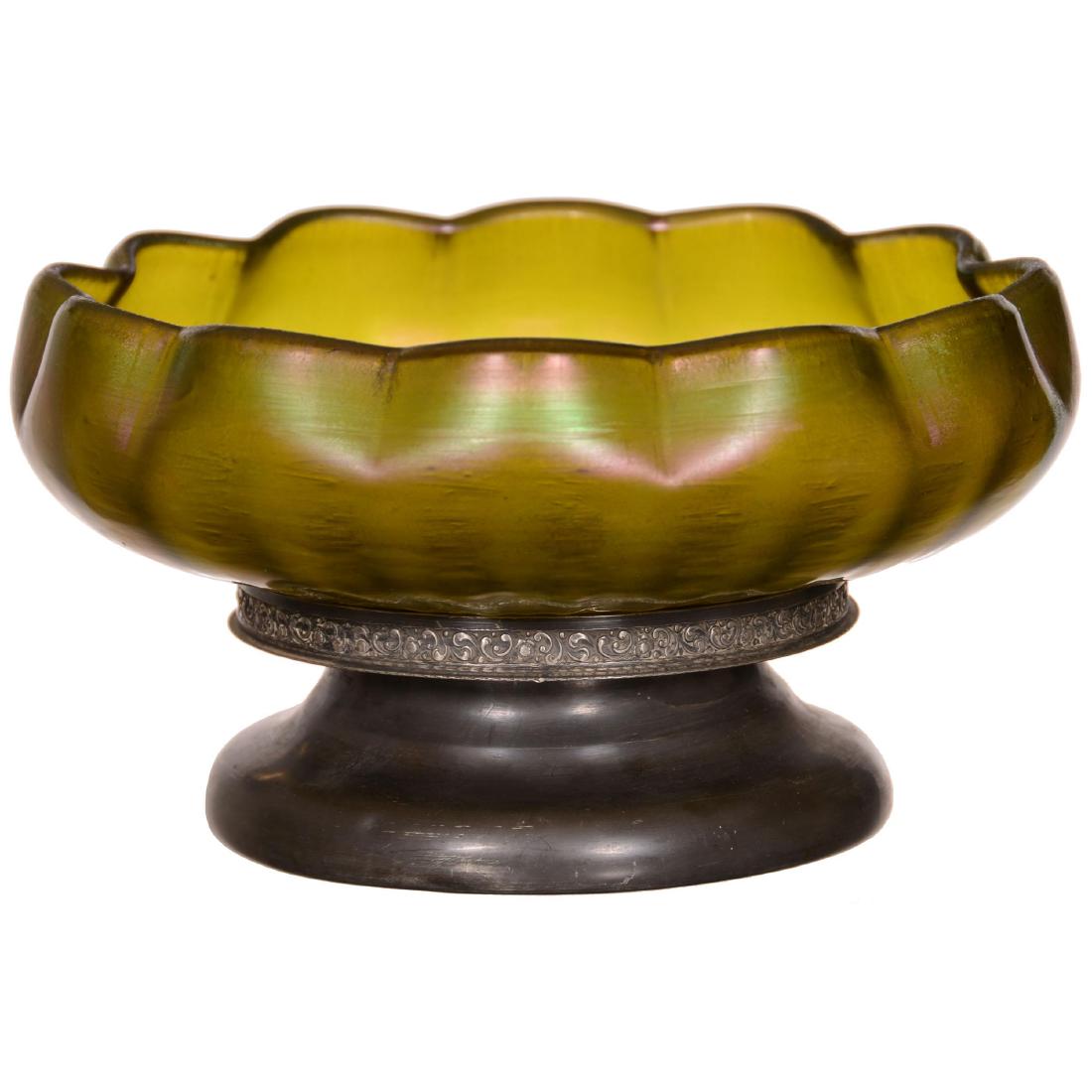 Loetz Style Green Bowl (1 of 2)
