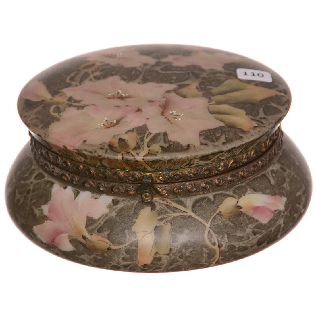 Kelva Round Hinged Dresser Box (1 of 2)