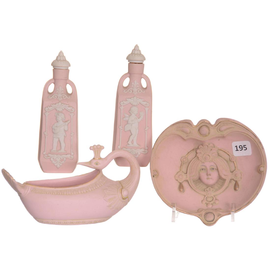 (4) Schafer and Vader Items (1 of 1)