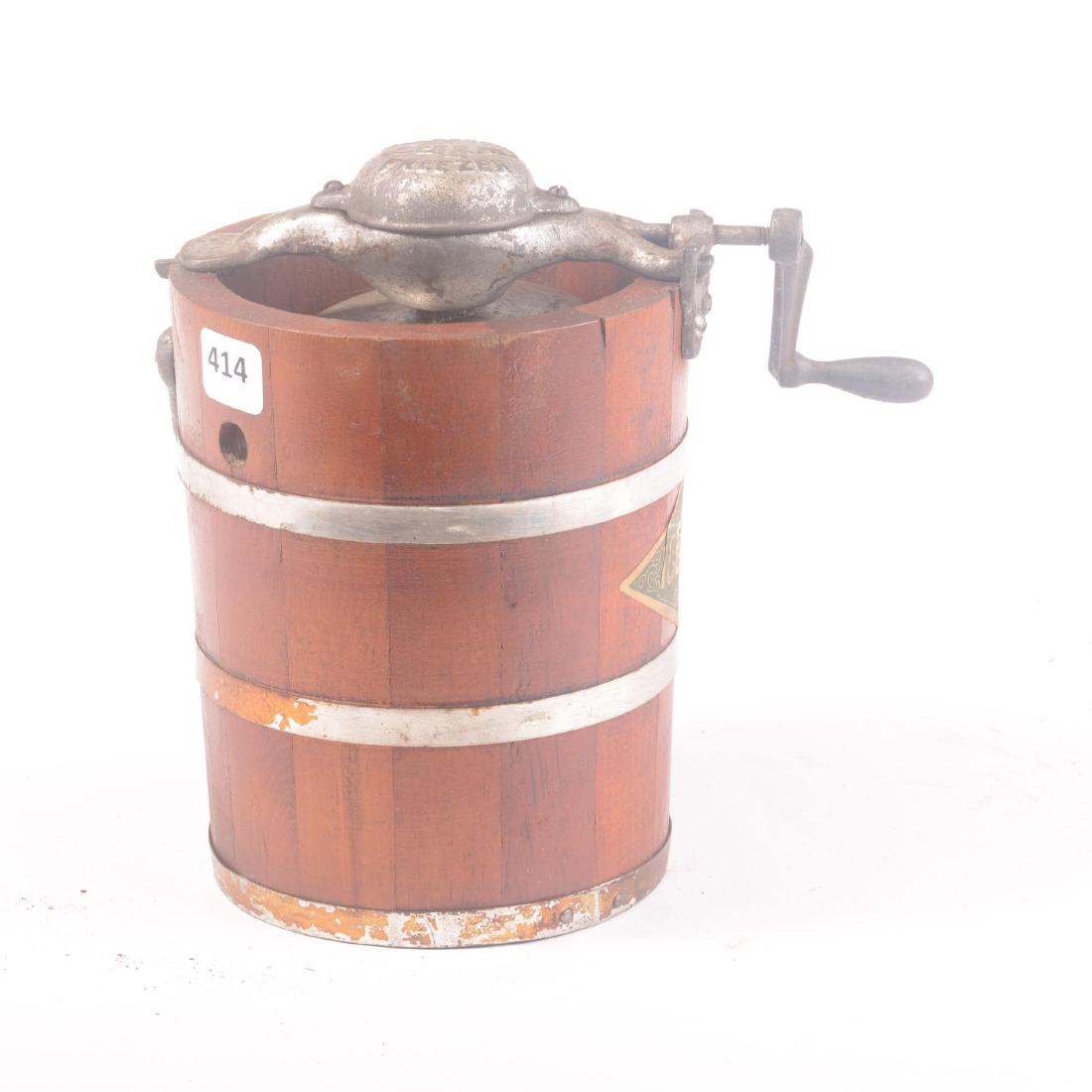 Vintage Ice Cream Freezer (1 of 3)