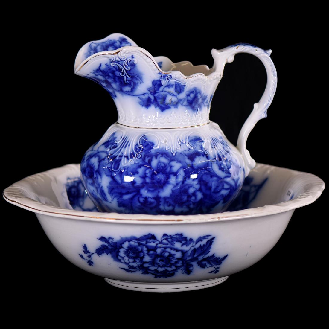 Wash Bowl and Pitcher Set (1 of 5)