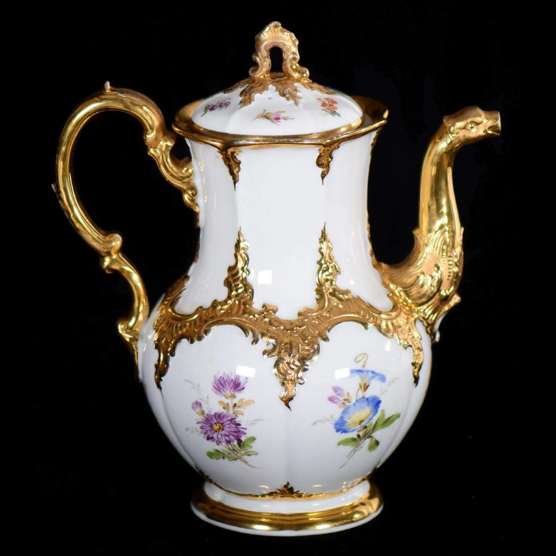 Meissen Coffee Pot W/Blue Crossed Swords - 9.5"X 8.5" (1 of 4)