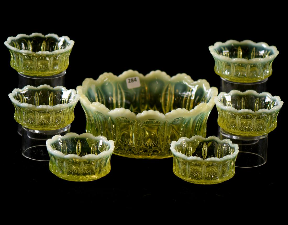 Berry Set - Vaseline Opalescent - 9" Master (1 of 2)