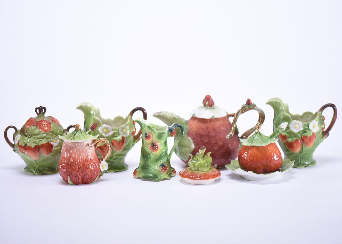 (7) Figural Strawberry Items - Bayreuth Style (1 of 7)