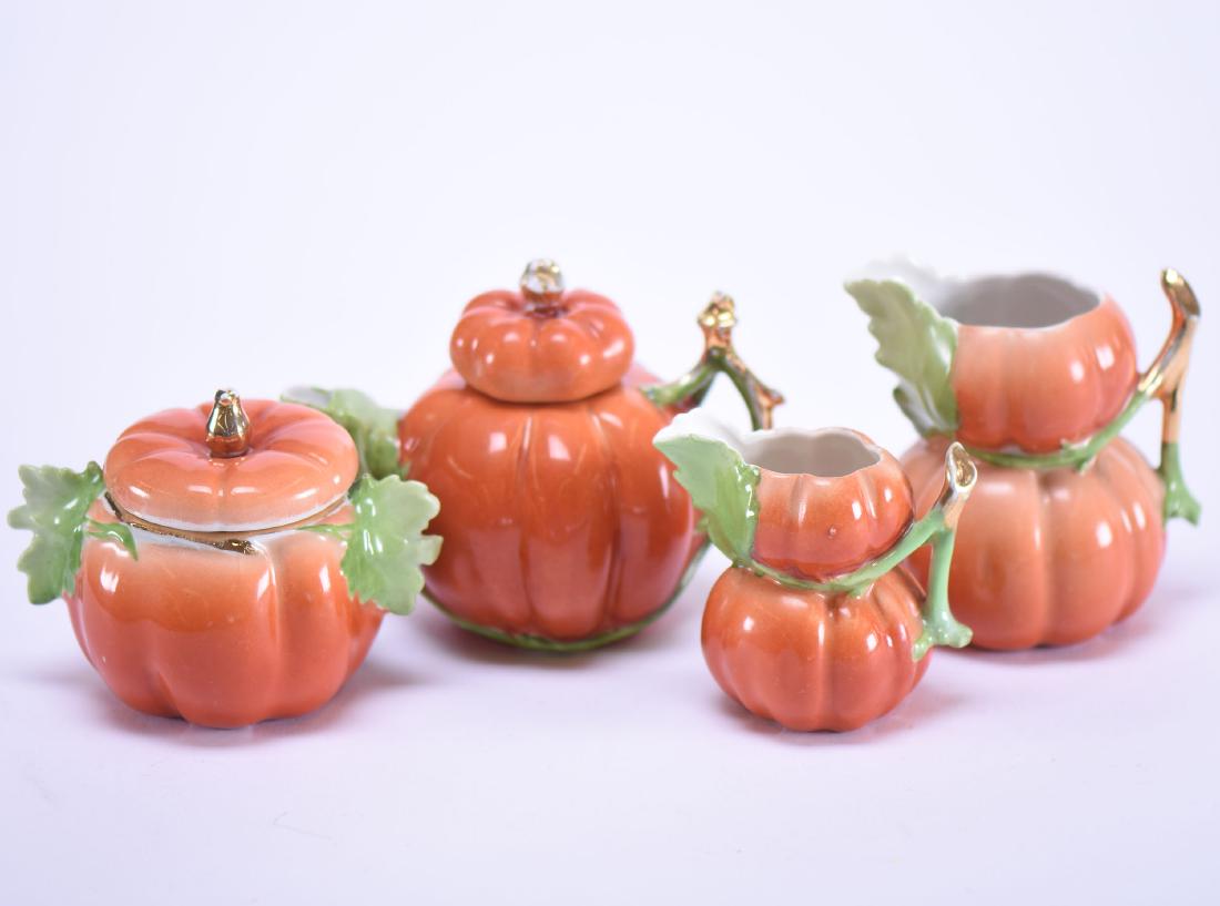 (7) Figural Items - Unmarked Royal Bayreuth (1 of 5)