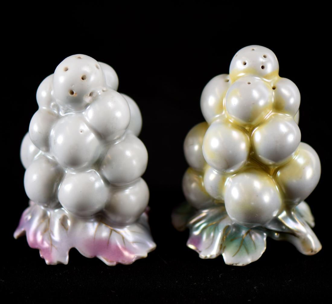 Pair Salt & Pepper Shakers - Royal Bayreuth - 3.25" (1 of 2)