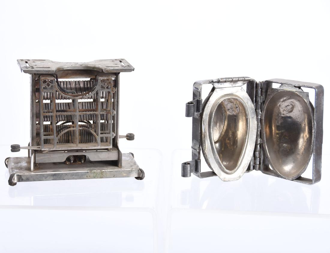 (2) Antique Primitive Items (1 of 5)