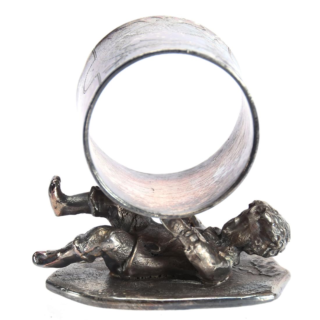 Silverplate Figural Napkin Ring 2.75" X 2.75" (1 of 3)