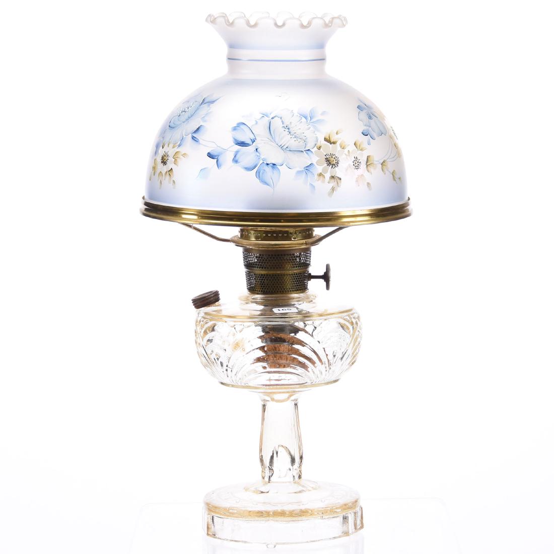 Aladdin Kerosene Lamp, Reverse Drape Pattern (1 of 3)