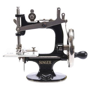 Child's Sewing Machine, Singer #20: Original Singer #20 Child's Sewing Machine Seven Spoke Handwheel, See Photos for Details