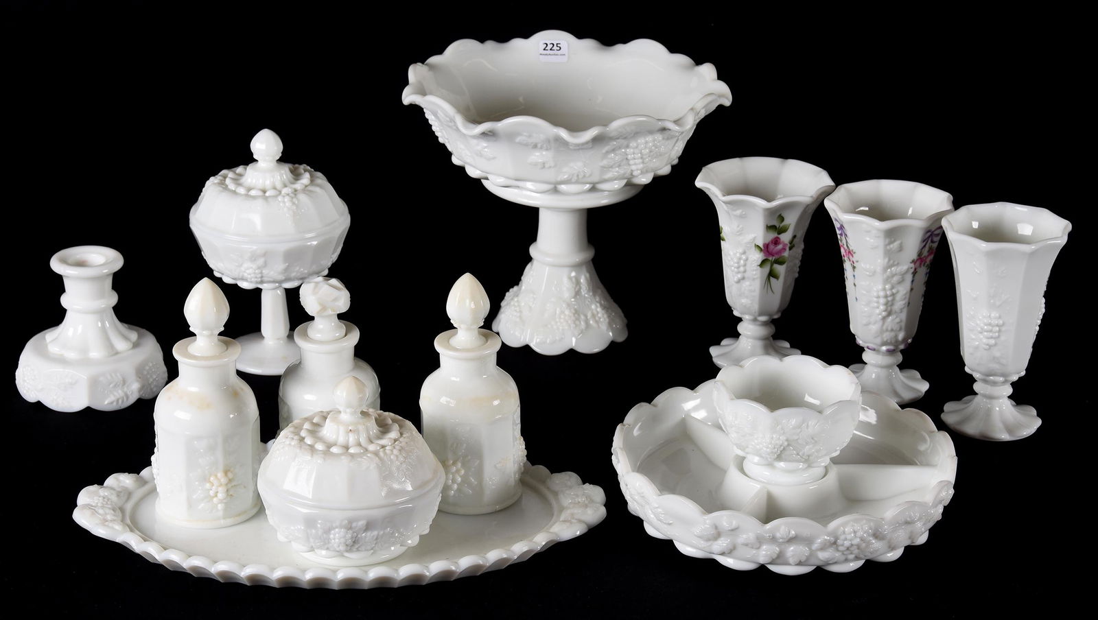 (12) Westmoreland Paneled Grape pattern items (1 of 3)