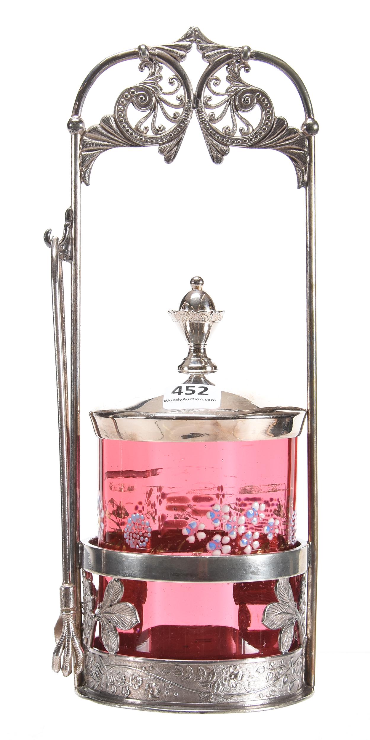 Pickle castor, Pairpoint #615 silverplate frame (1 of 4)