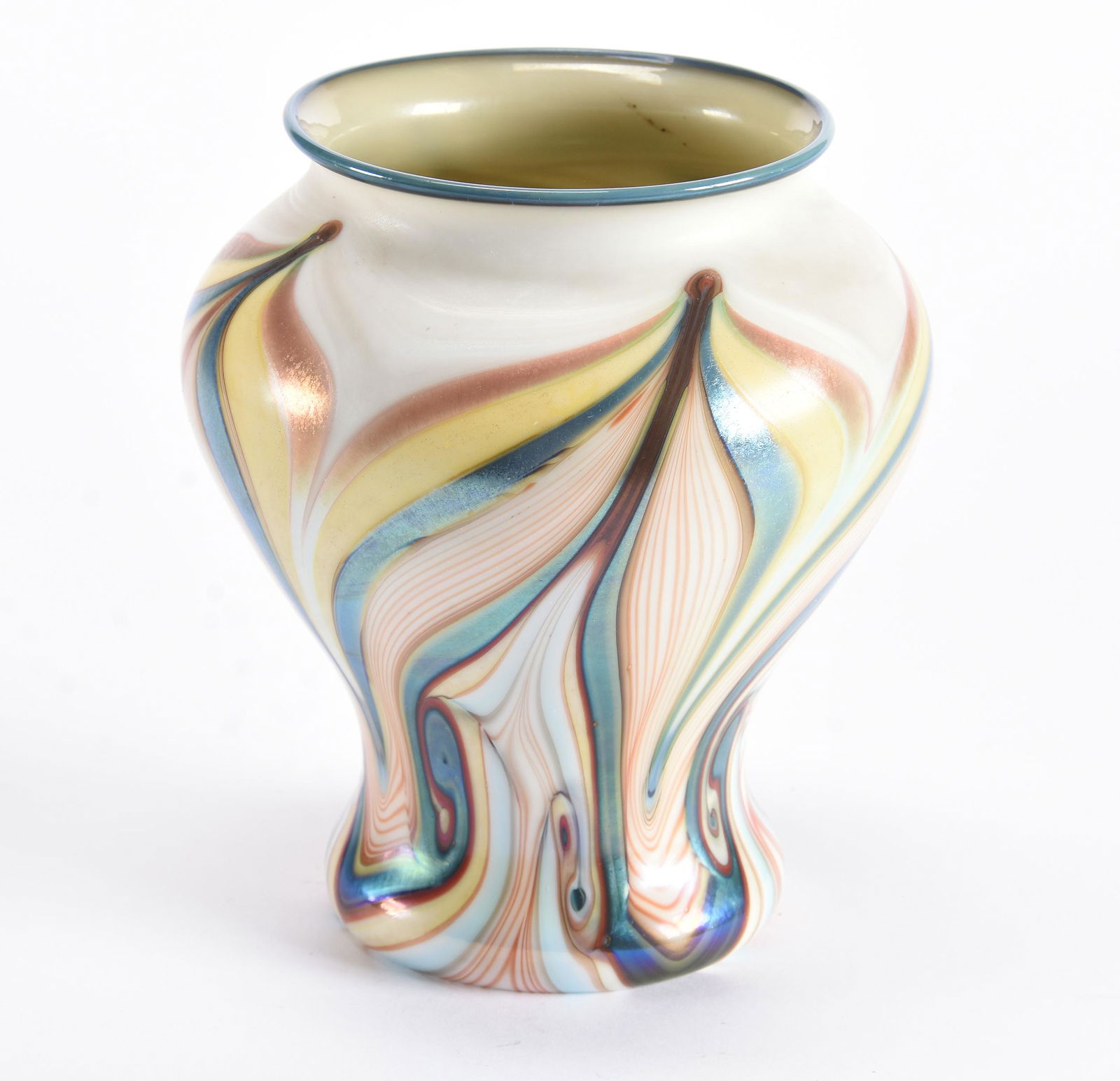 Vase, Contemporary Art Glass Signed Orient & Flume: Vase, Contemporary Art Glass Signed Orient & Flume, 6.25" X 5.25", #74-Jn-53, Multi-Color Pulled Feather Design Over White, Attractive; Ramsey Estate, KS