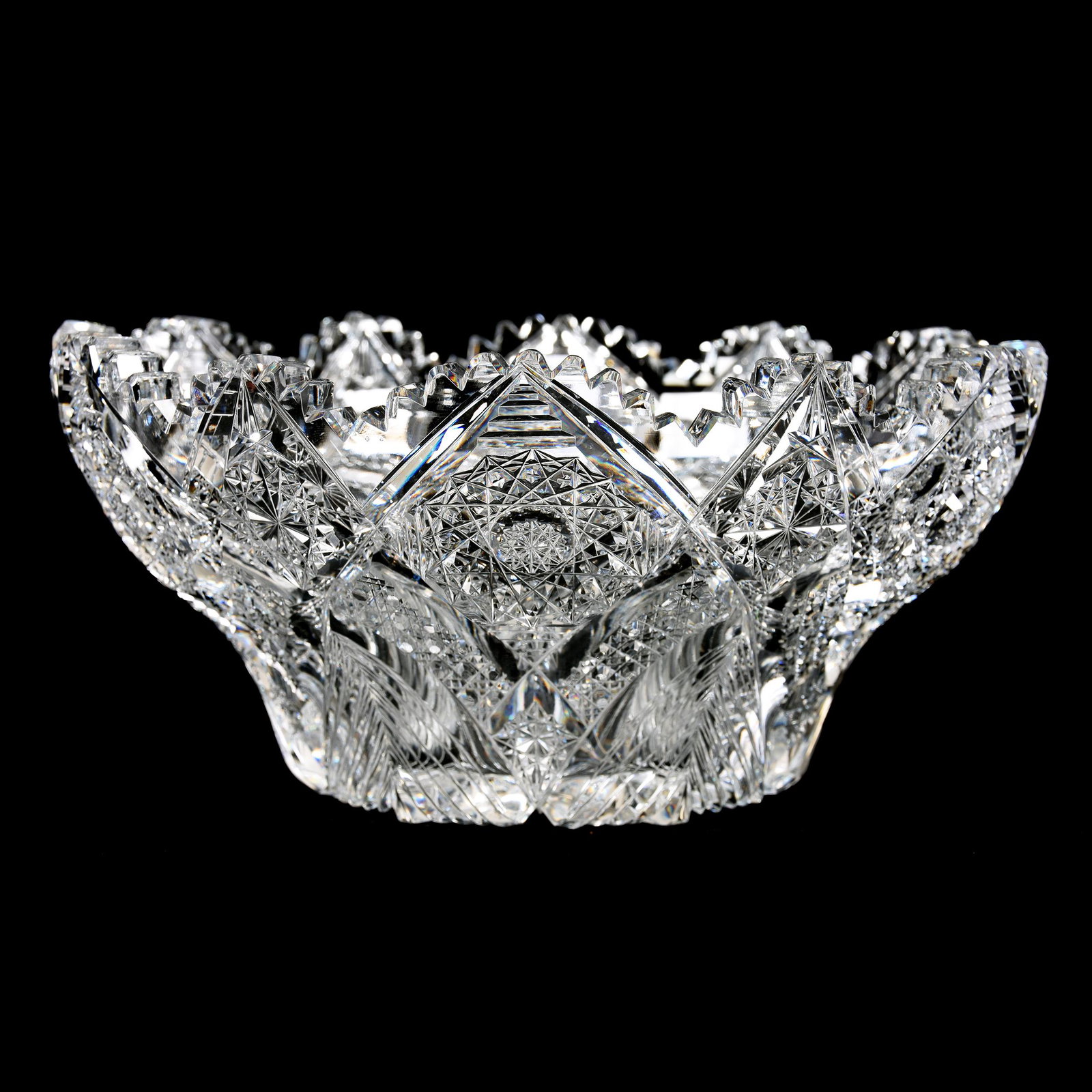 Bowl, ABCG, Silver Leaf Pattern by Pairpoint: Bowl, ABCG, Silver Leaf Pattern by Pairpoint, 4.25" X 9", Superb Quality, Mike & Mary Ann Callahan, OK