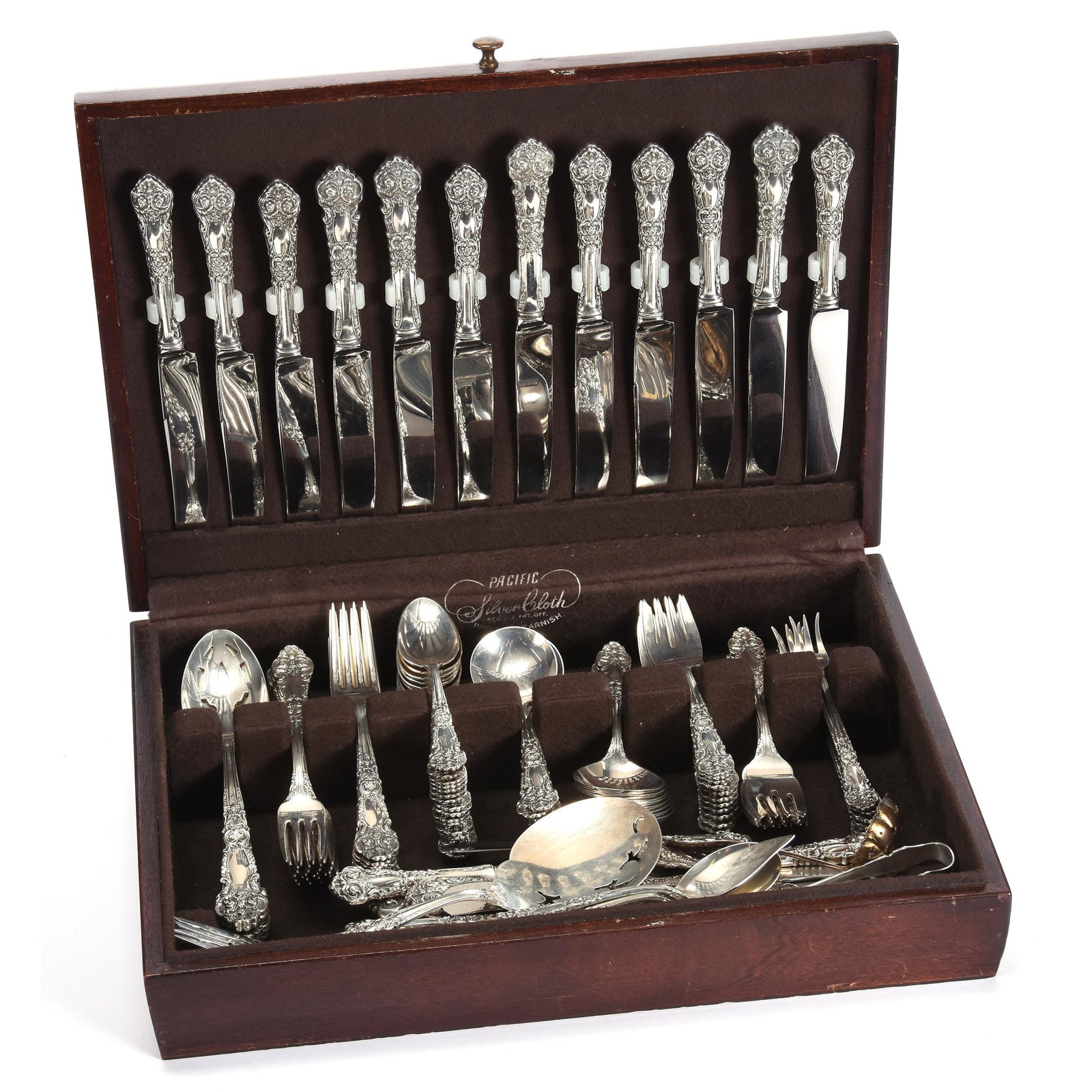 Reed & Barton Sterling Flatware Set, (130) Piece: Reed & Barton Sterling Flatware Set, (130) Piece, French Renaissance Pattern Includes: (16) Soup Spoons, (16) Knives with Stainless Blades, (15) Teaspoons, (5) Serving Spoons, (16) Forks, (20) Salad F