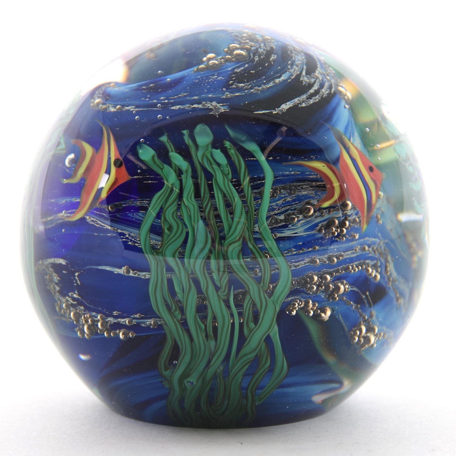 Paperweight Signed Zellique Studio Dated 1992: Paperweight Signed Zellique Studio Dated 1992, 3" Diameter, Underwater Scene with Fish and Seaweed Design, from the estate of Ronald W. Prielipp PHD, Salina, KS. Ron was a professor of mathematics at 