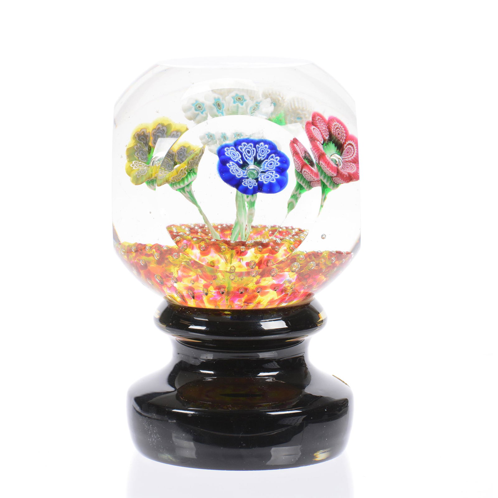 Paperweight, Pedestal Murano Art Glass Jul 25, 2020 Woody Auction