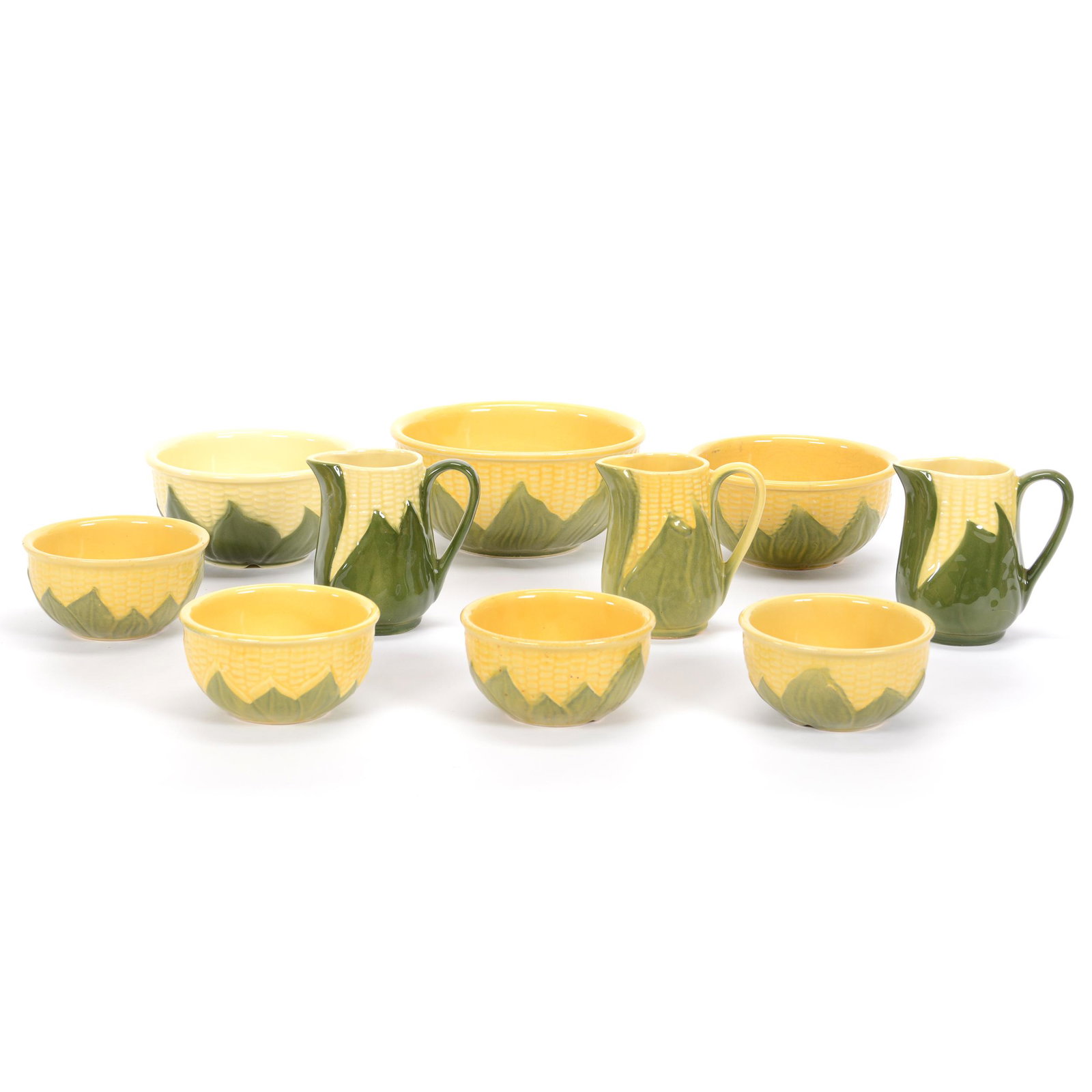 (10) Assorted Items, Shawnee Pottery Corn King: (10) Assorted Items, Shawnee Pottery Corn King, (4) 2.75" x 5" Bowls, (3) 4.75" Creamers, #70, (2) 3.25" x 6.5" Bowls, #6, (1) 3.75" x 7.75" Bowl, #8, Private Estate Collection, TX