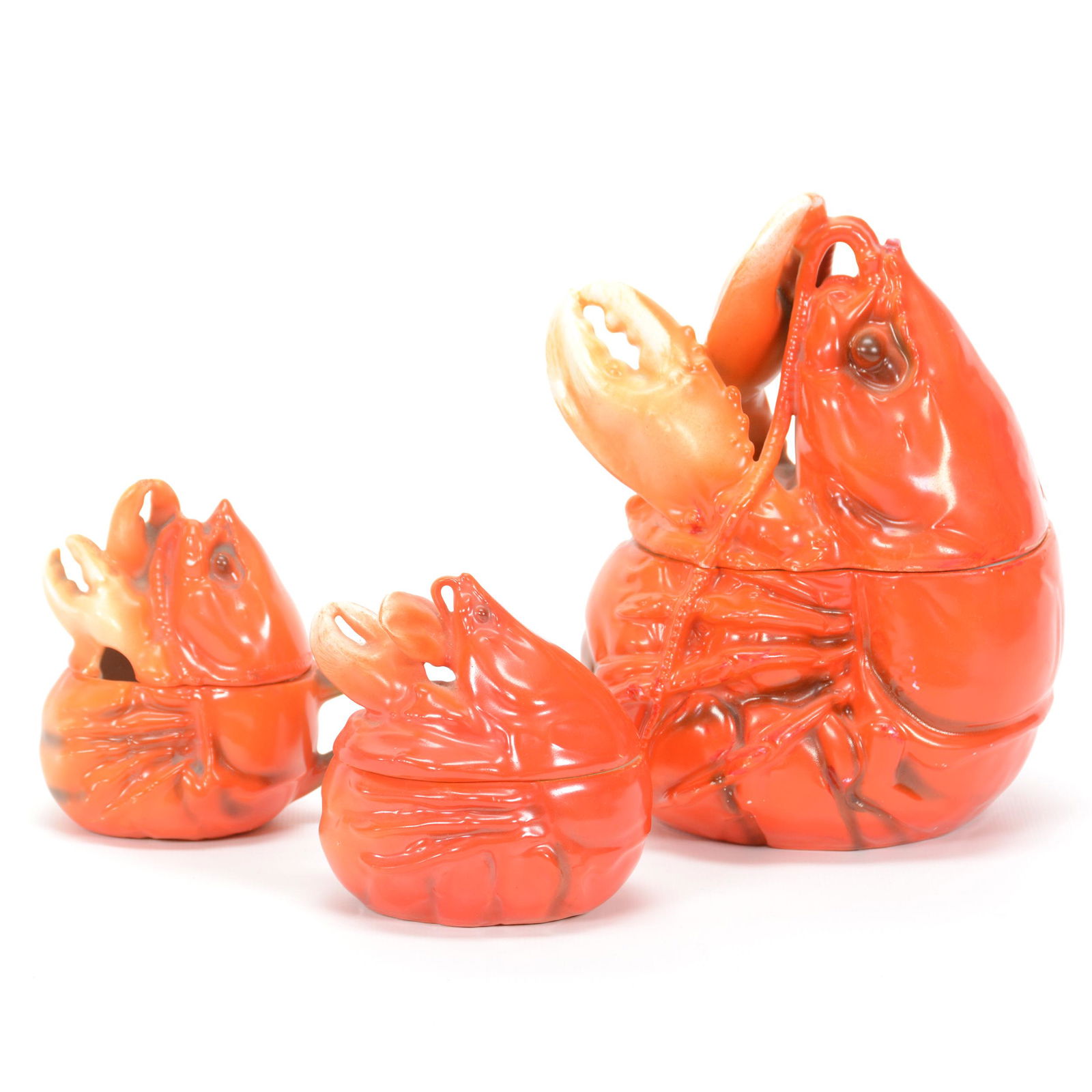 (3) Royal Bayreuth Covered Lobster Dishes: (3) Royal Bayreuth Covered Lobster Dishes, All Have Blue Mark, (1) 7.5" Cracker Jar, Base Has Inside Ring Chips, One Claw Has Hairline, (1) 4.25" Mustard Jar, (1) 4" Covered Jar, Private Midwest Colle