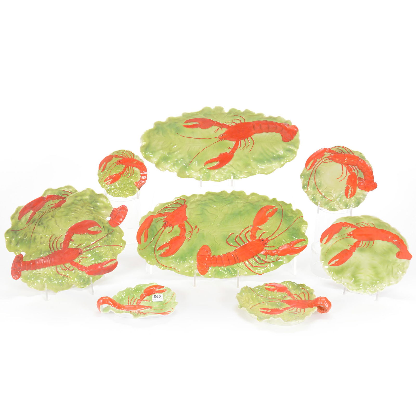(8) Lobster With Lettuce Royal Bayreuth Items: (8) Lobster With Lettuce Royal Bayreuth Items, (1) 14.25" X 8.5" Tray, Unmarked, (1) 10.5" Bowl, Unmarked, (1) 13" X 6.5" Tray, Unmarked, (1) 7" Plate, Blue Mark, (1) 7.5" Handled Nappy, Old Hard To S