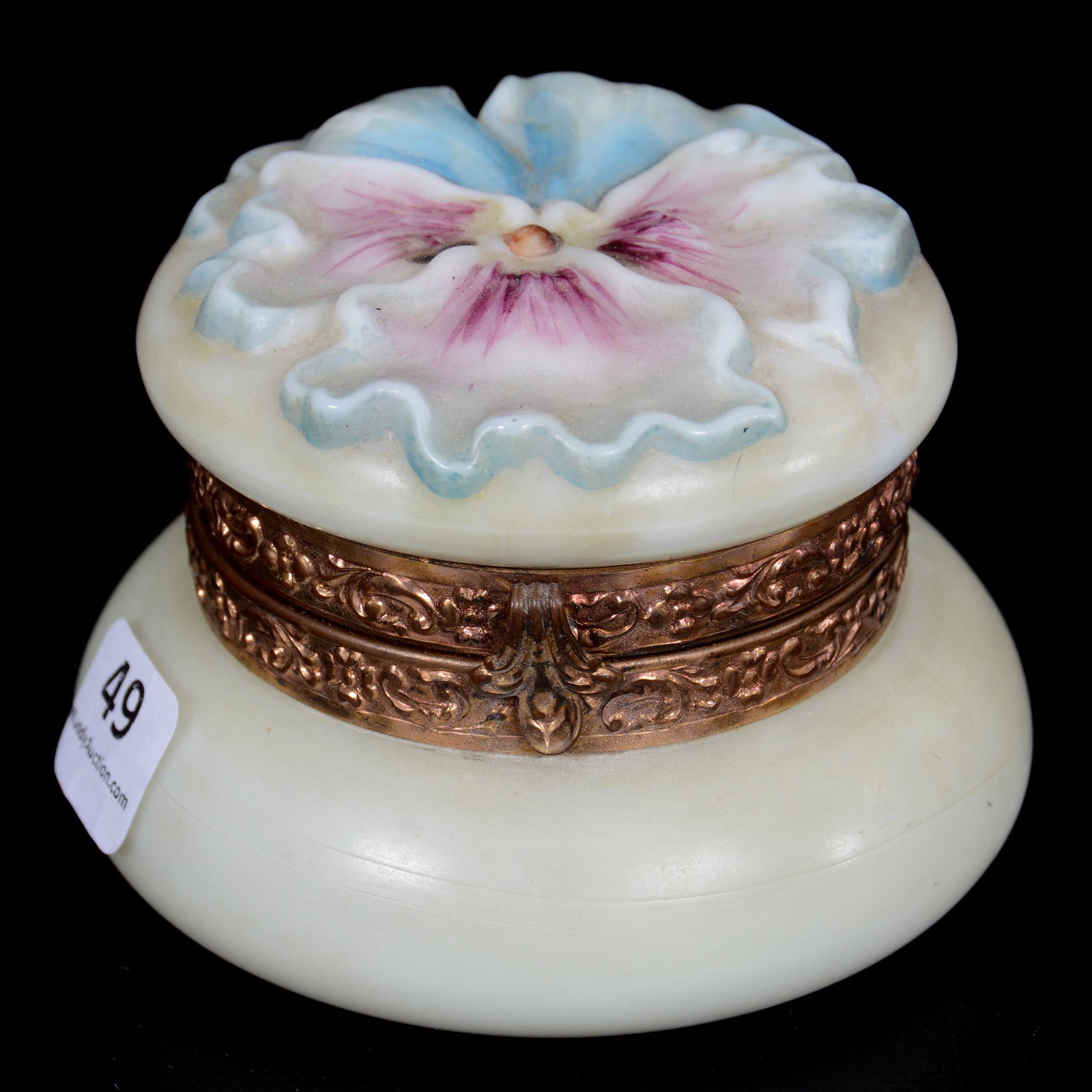 Jewel Box Marked Wave Crest Pansy Mold: Jewel Box Marked Wave Crest Pansy Mold, 2.75" x 3.75", Yellow And Blue Tones, Private Midwest Collection