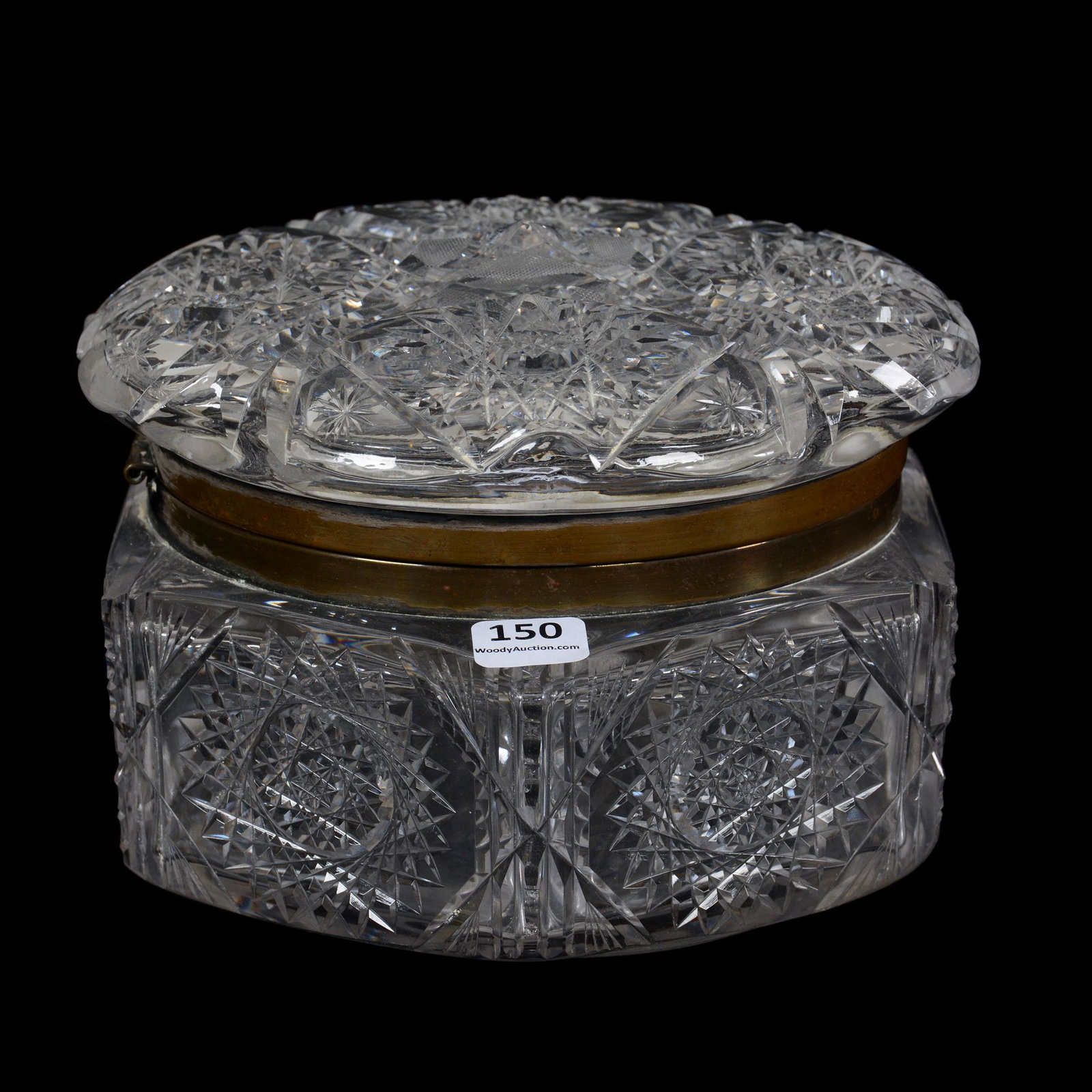 Dresser Box, ABCG, C.F. Monroe: Dresser Box, ABCG, C.F. Monroe, 5.5" X 7.5", Rare Clover Shaped Lid, Set On Six-Sided Base With Nice Hobstar, Strawberry Diamond And Fan Motif, Small Lid Chip, Florida Collection