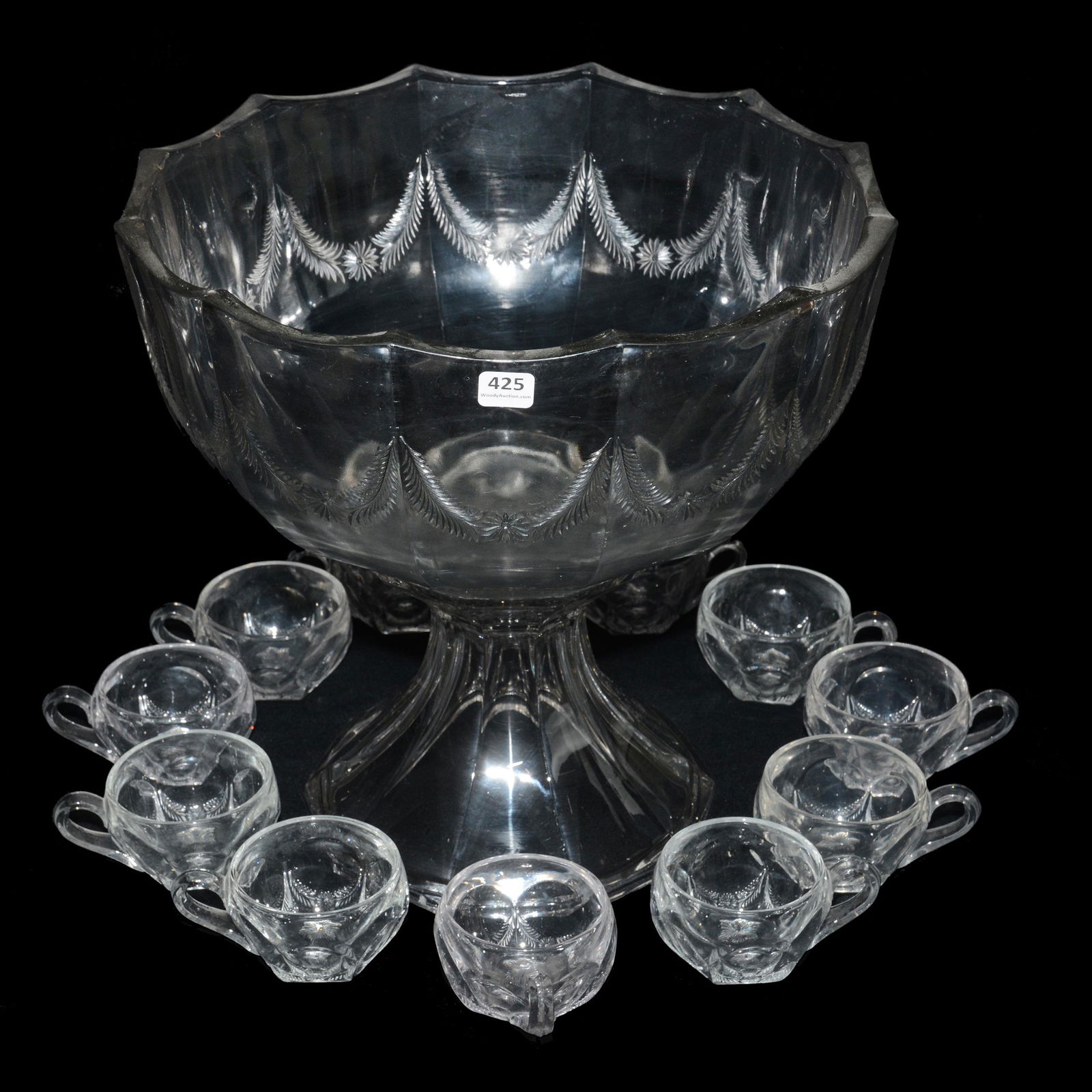EAPG Punch Set, Fern Garland By Mckee Glass (1 of 4)