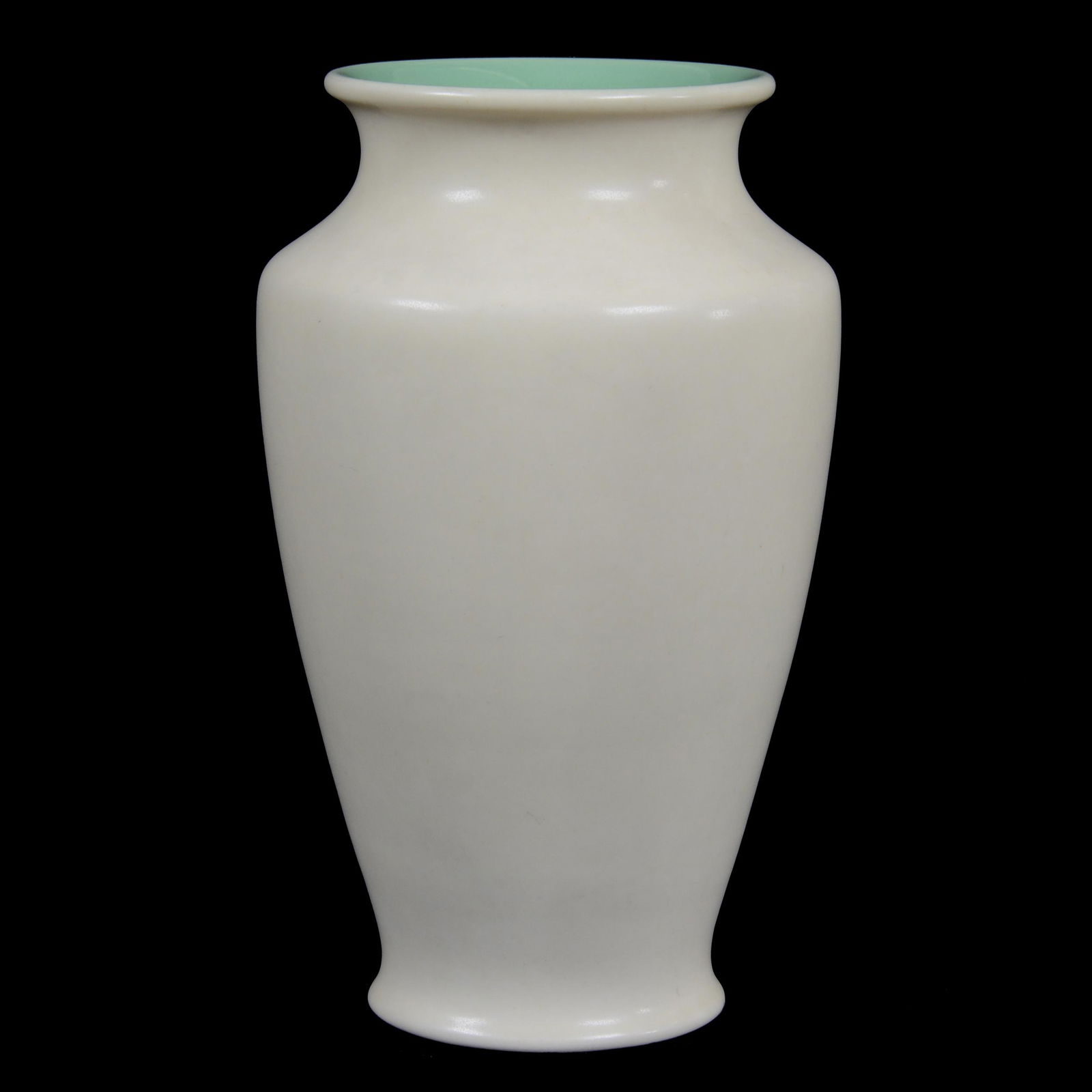 Vase Signed Rookwood Art Pottery, Dated 1933 (1 of 2)