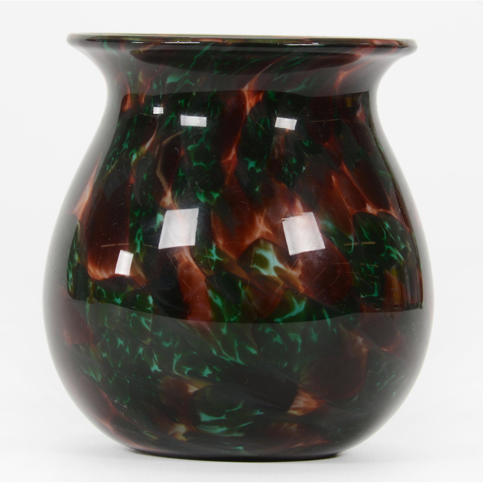 Vase, Unmarked Cased Art Glass: Vase, Unmarked Cased Art Glass, 4.75” x 4.5", Green And Tortoise Shell Mottled Design, Polished Pontil Base, No Maker's Mark Visible, John Lolley Estate. Mr. Lolley Regularly Marked Items In His Col