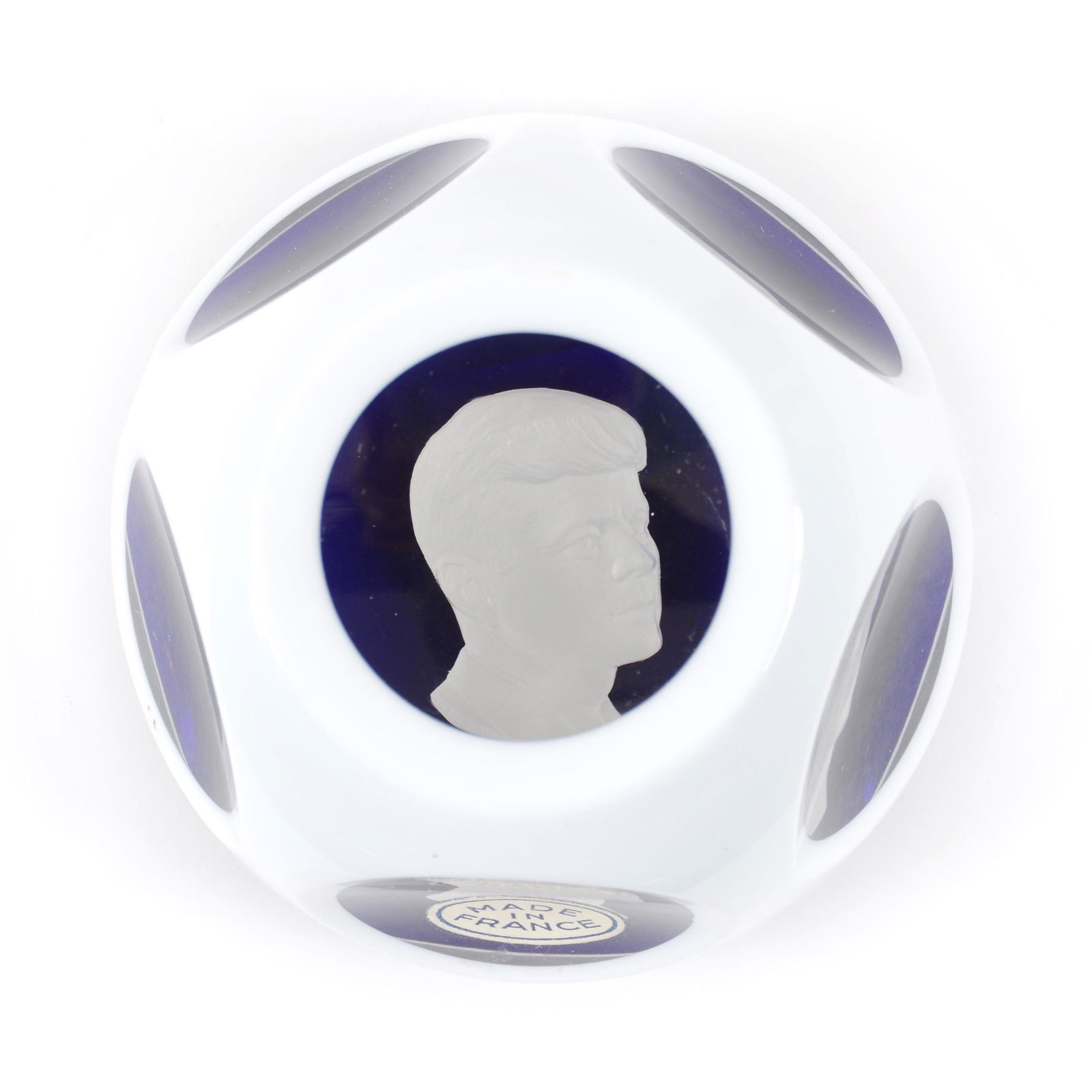 Paperweight Signed Baccarat Sulphide Limited Edition (1 of 3)