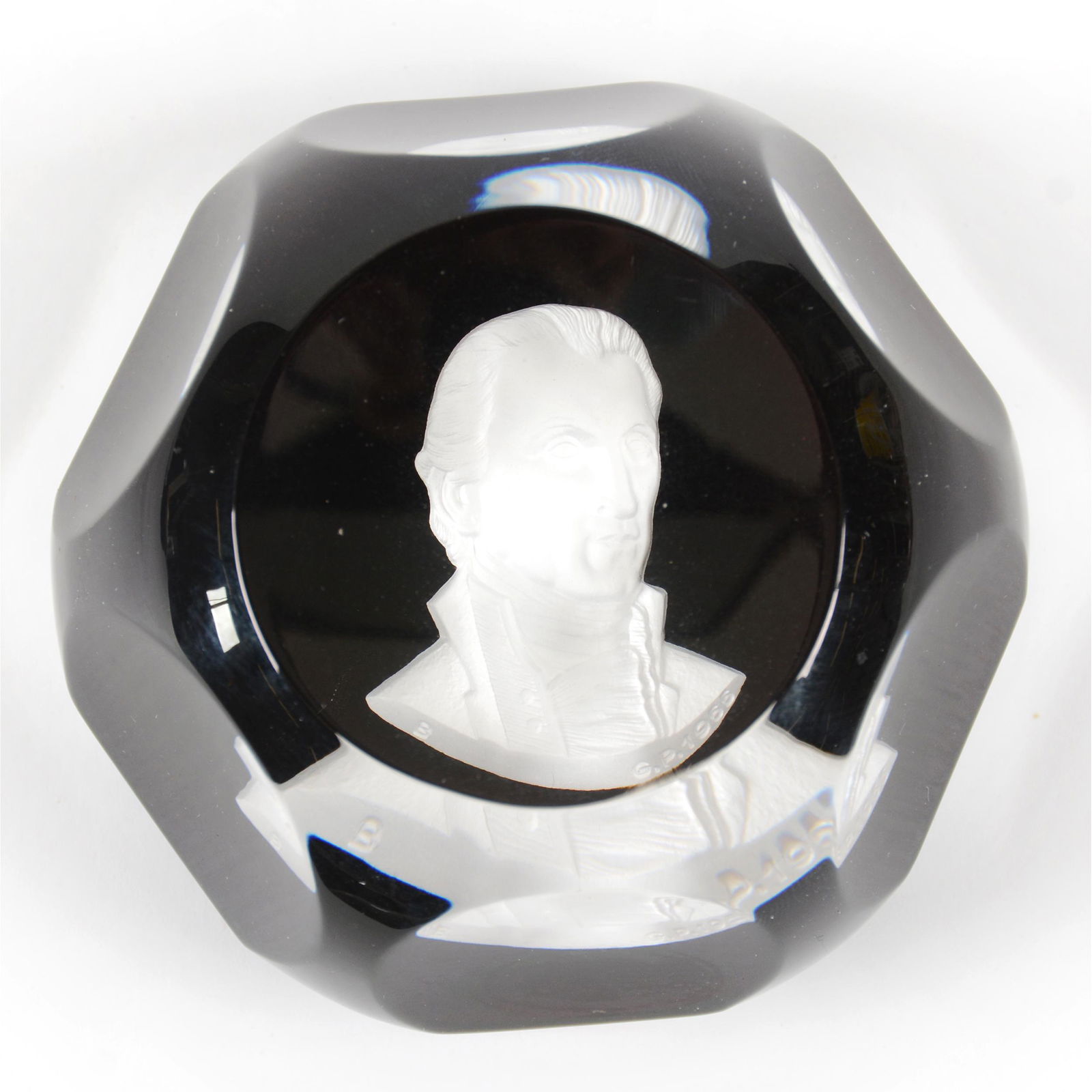 Paperweight Signed Baccarat Sulphide Limited Edition (1 of 4)