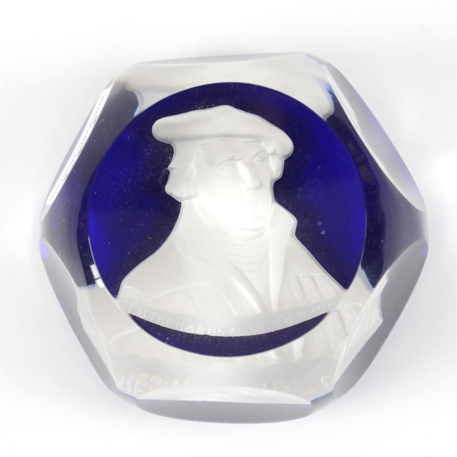 Paperweight Signed Baccarat Sulphide Limited Edition (1 of 4)