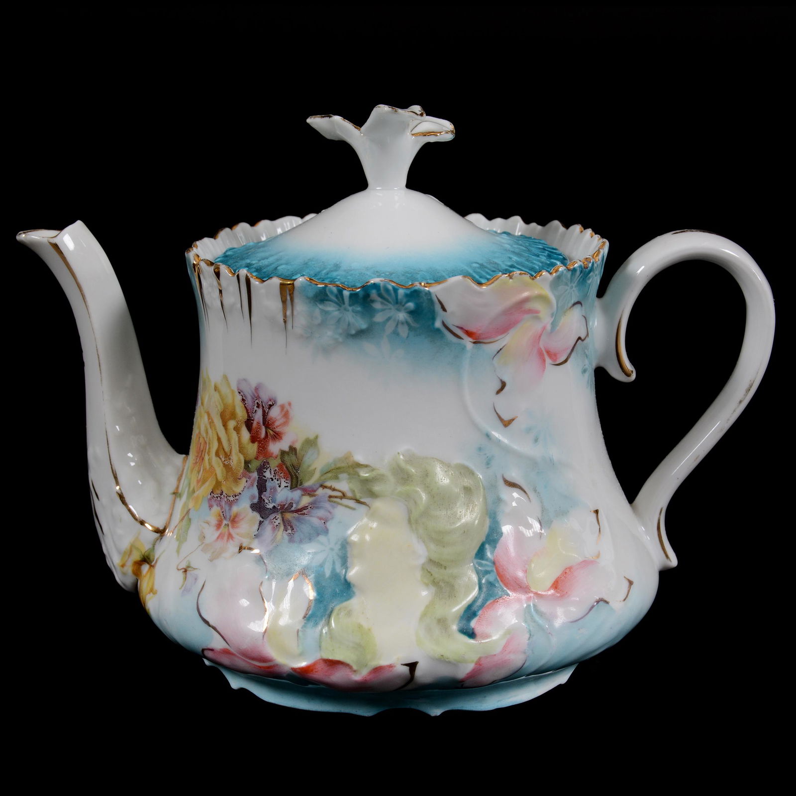 Tea Pot, Unmarked Prussia, Hidden Image Mold (1 of 3)