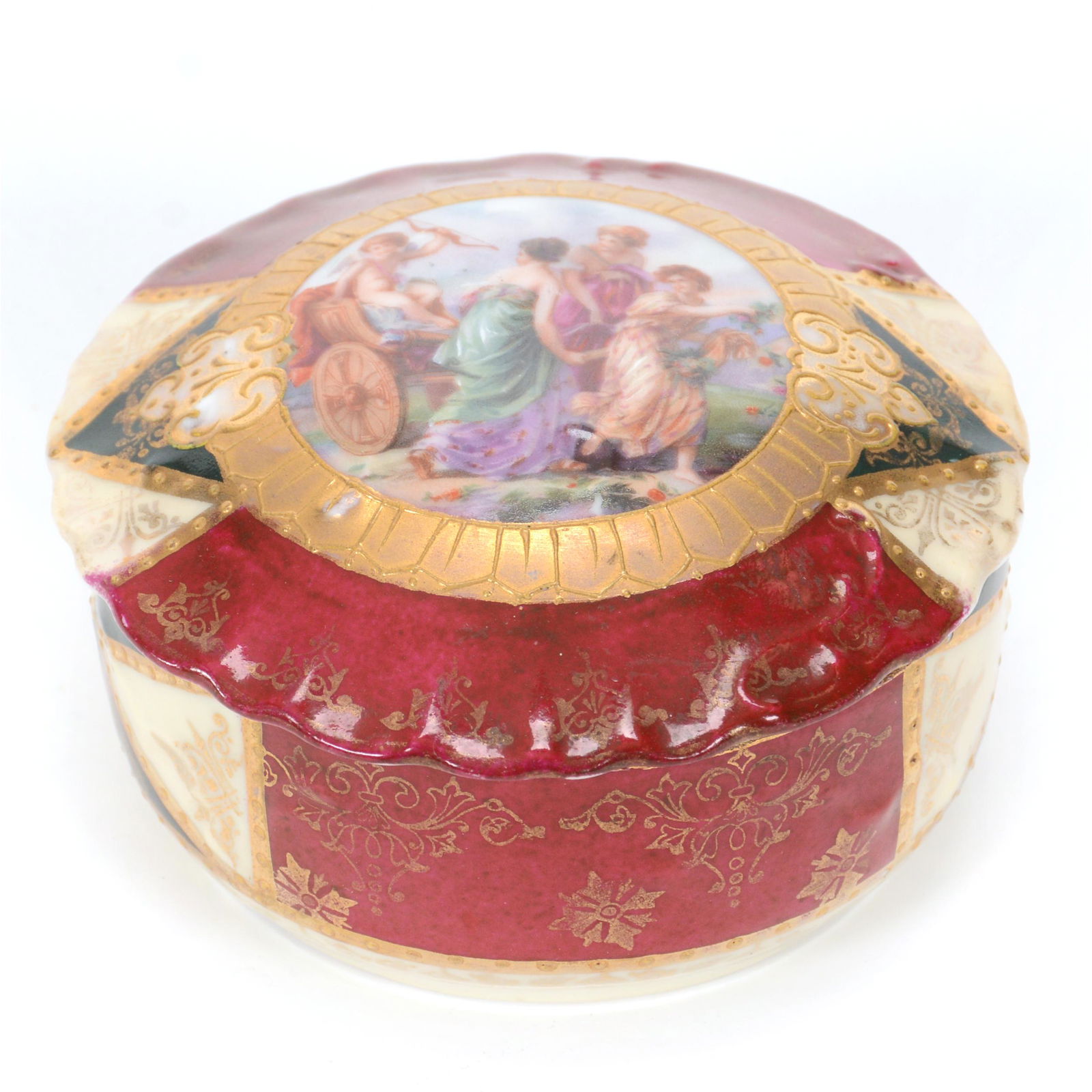 Round Covered Box Marked Beehive (1 of 2)