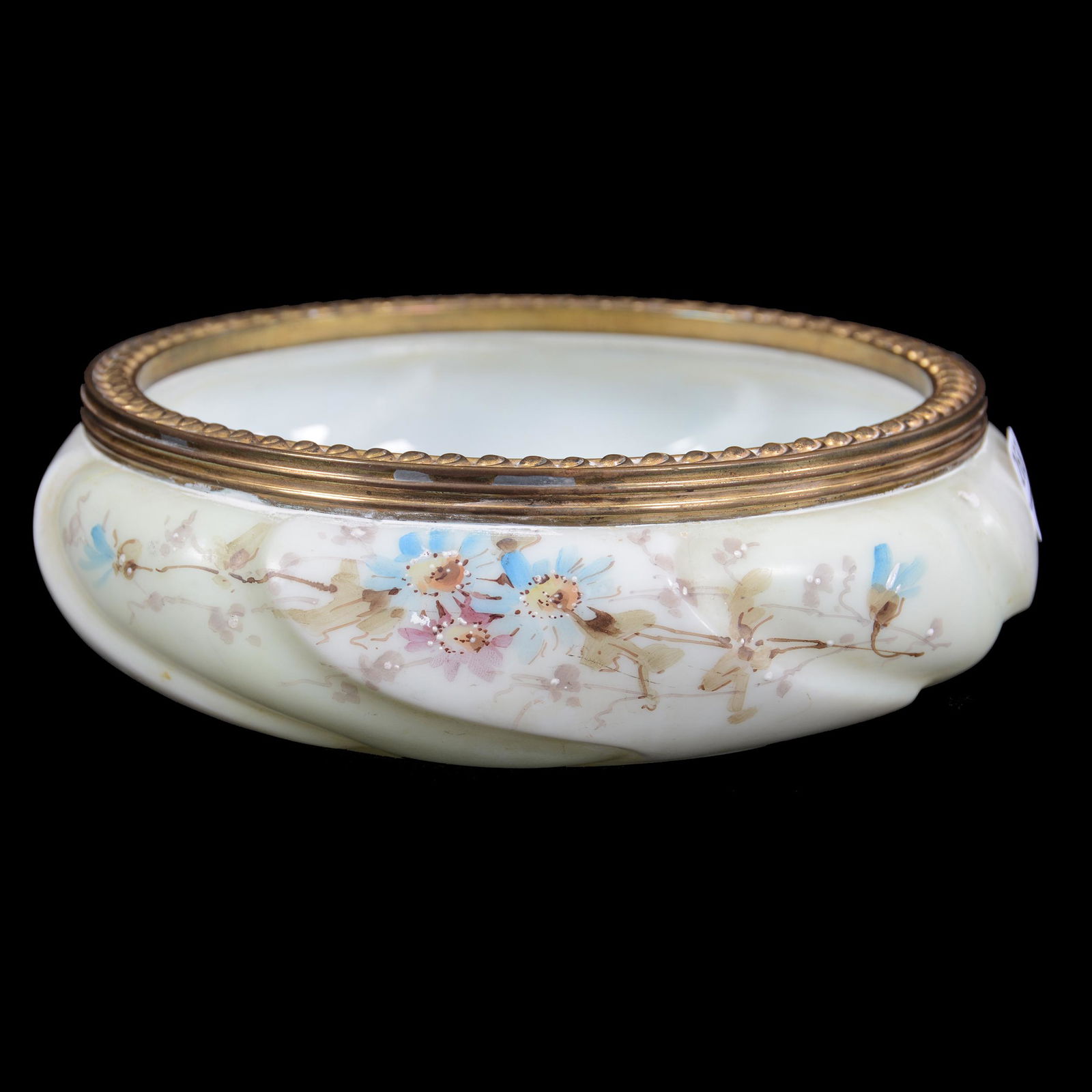 Bon-Bon Tray, Wave Crest Banner Mark, Swirl Mold (1 of 3)