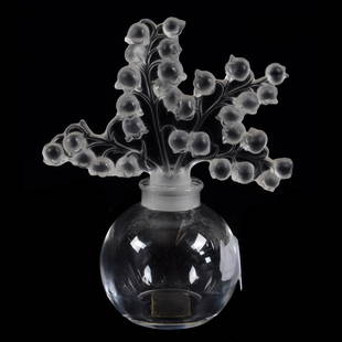 Perfume Bottle Signed Lalique France, Clairfontaine: Perfume Bottle Signed Lalique France, Clairfontaine, 4.75" x 3.75", Private Collection