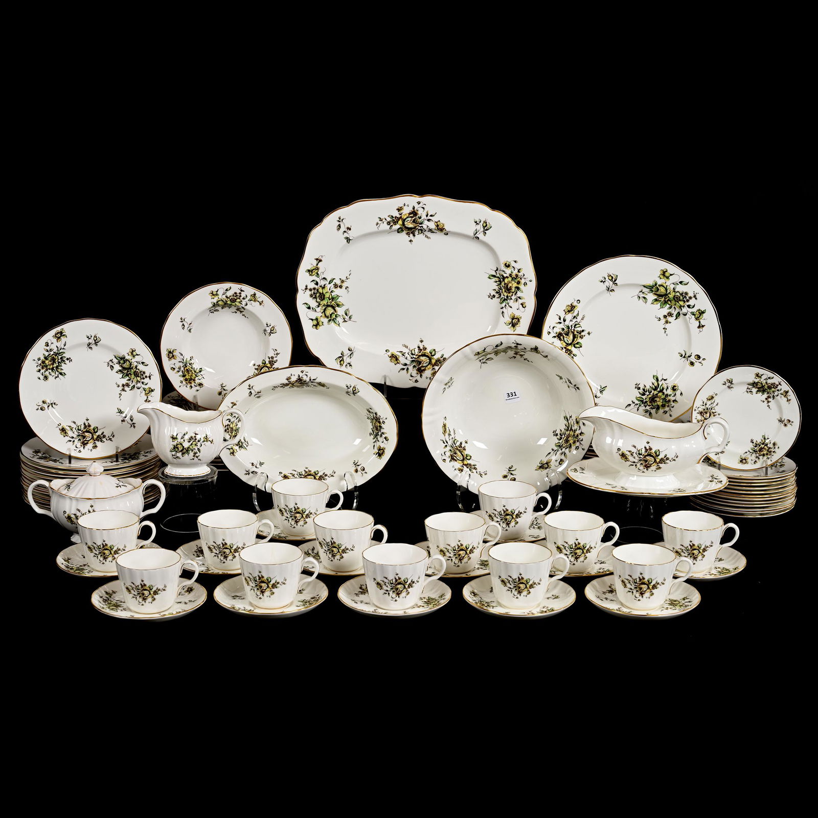 Dinnerware Set Marked Royal Worcester (1 of 8)