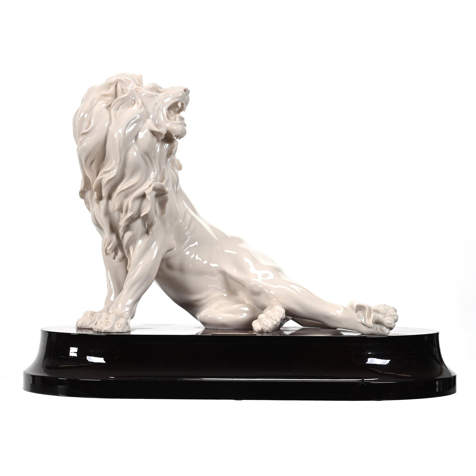 Sculpture Titled "Lion's Roar" By Giuseppe Armani: Sculpture Titled "Lion's Roar" By Giuseppe Armani, 14.5" x 19", All White Highly Detailed Lion Figure Mounted On Black Lacquer Wood Base, Circa Post 1973 - Over 22lbs Total Weight, Woody Auction Canno