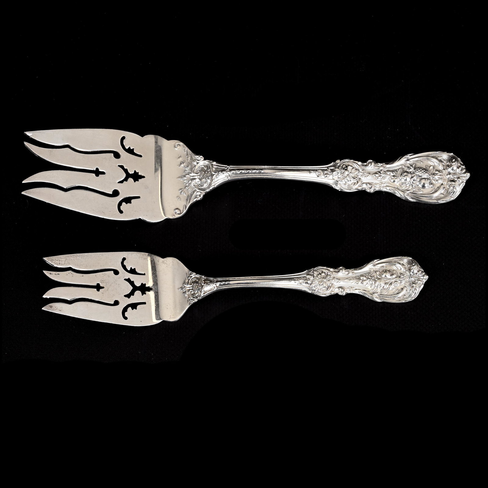 (2) Cold Meat Forks, Francis 1st Sterling: (2) Cold Meat Forks, Francis 1st Sterling, By Reed & Barton, Total Weight Of 205 Grams, Nebraska Private Collection.