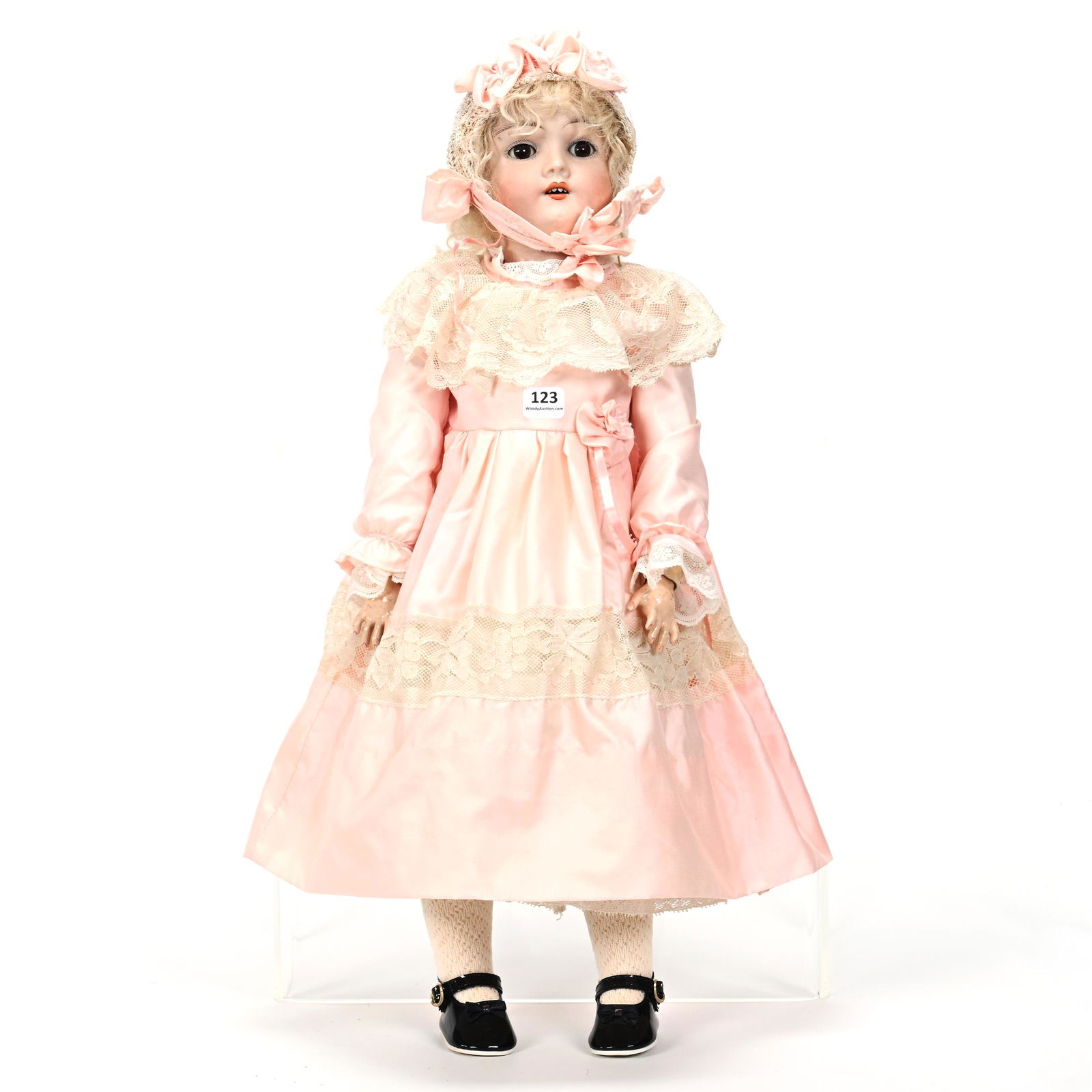 Doll, German Bisque Head Marked Handwerck #283/28 (1 of 5)