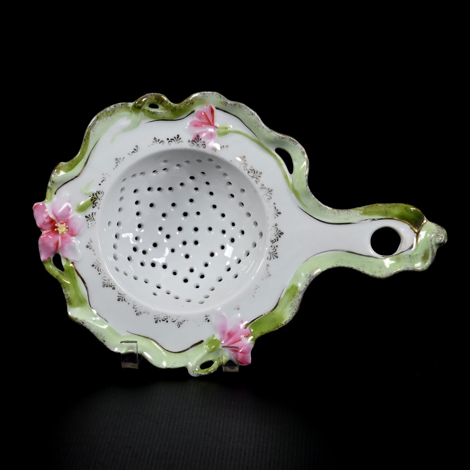 Tea Strainer, Unmarked R.S. Prussia (1 of 2)