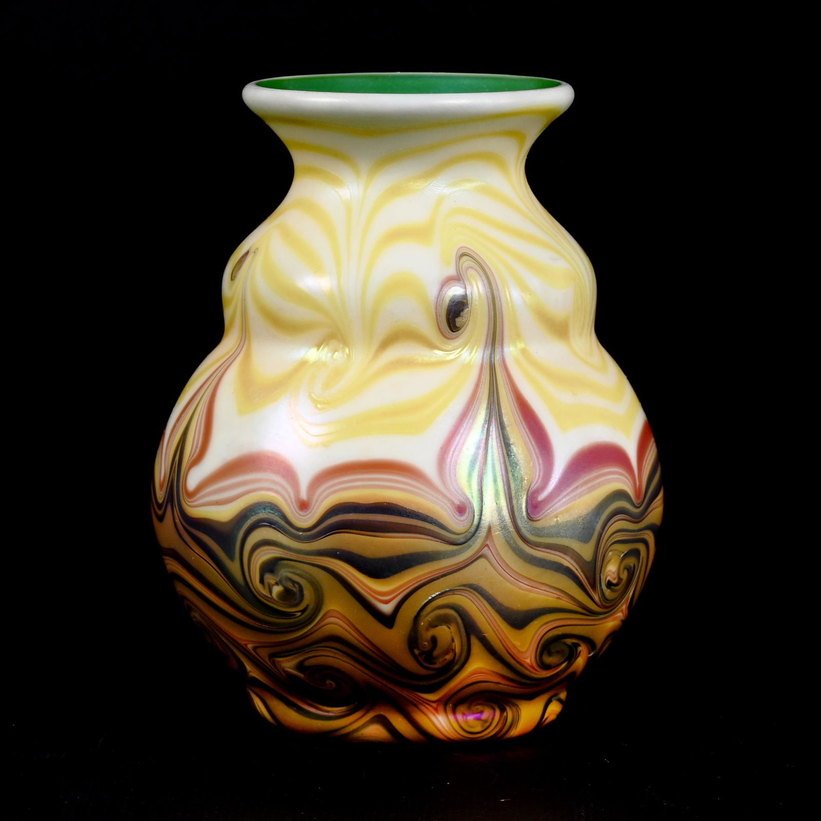 Vase, Contemporary Art Glass Signed Lundberg Studios (1 of 4)