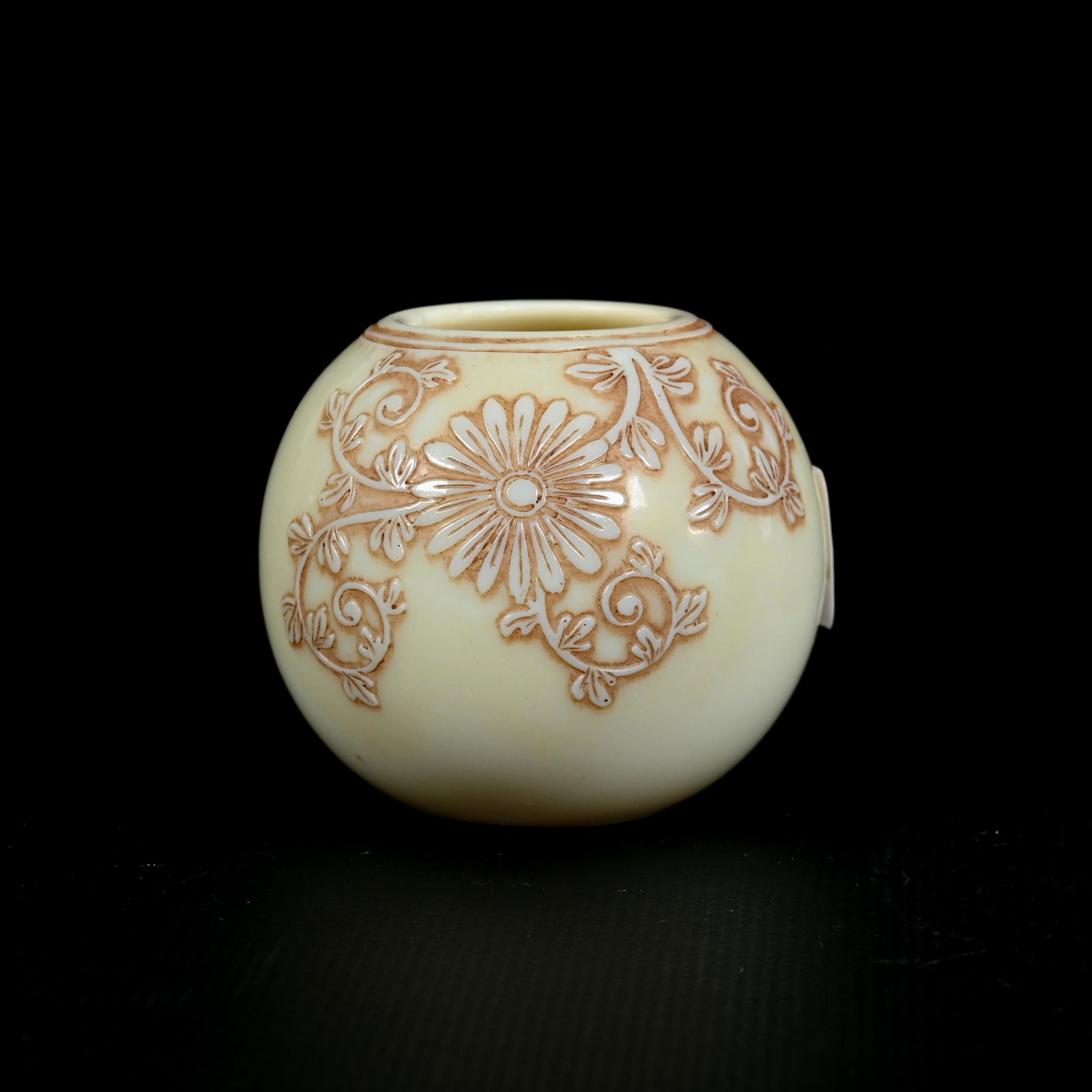 Miniature Rose Bowl Marked Thomas Webb & Sons (1 of 3)